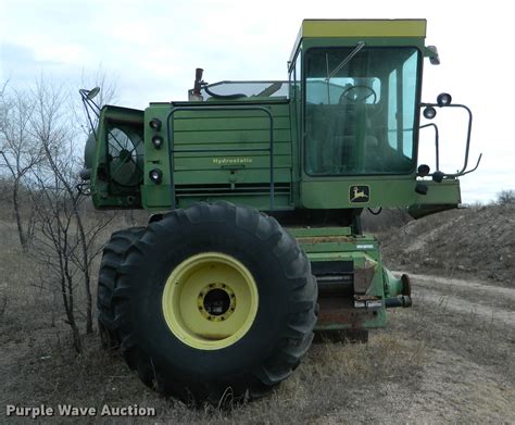 John Deere 7700 Turbo Combine In Paradise Ks Item Db9974 Sold