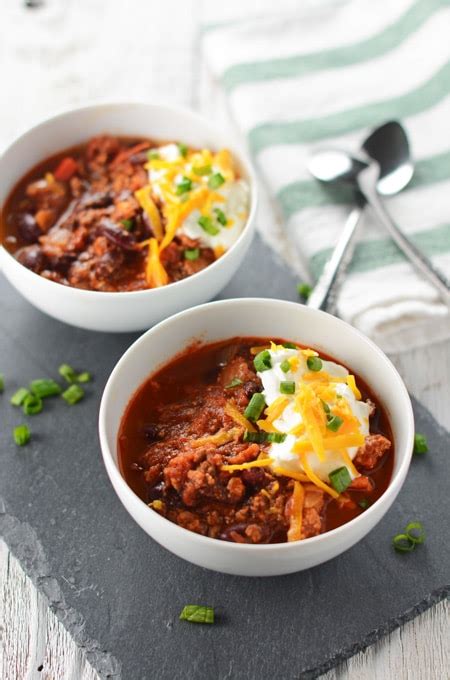 Recipe for beef chili with beans in instant pot pressure cooker. Simple Turkey Chili with Kidney Beans | The Cake Chica
