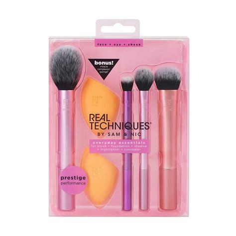 Set Everyday Essential Juego De Brochas De Maquillaje Con Dos Esponja