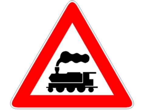 Il Segnale Raffigurato Posto In Presenza Di Lavori Stradali - Attraversamento ferroviario a livello senza barriere