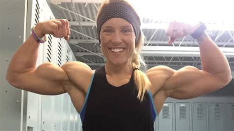 27 Years Old Muscle Girl Hailey Delf Flexing Her Biceps Youtube
