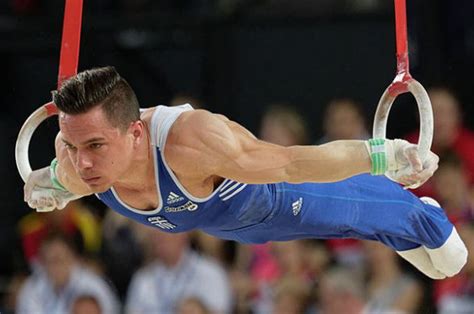 Semua jenis senam tersebut bisa saja diajarkan di semua jenjang jika memang fasilitas dan alokasi waktu yang walaupun senam lantai adalah materi wajib, tidak menjadikan peserta didik bersemangat dalam mengikuti pembelajarannya. Istilah Senam Dalam Bahasa Inggris Sering Disebut ...