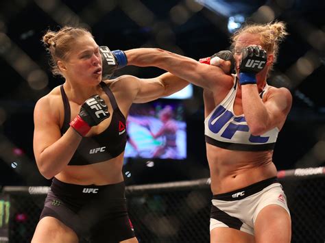 Holly Holm Beats Ronda Rousey In Major Upset Business Insider