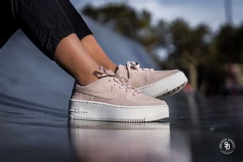 204 results for nike air force 1 beige. Nike Women's Air Force 1 Sage Low Particle Beige/Phantom ...