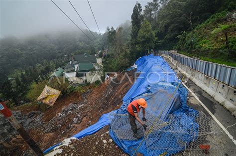 PERBAIKAN JALUR PUNCAK ANTARA Foto