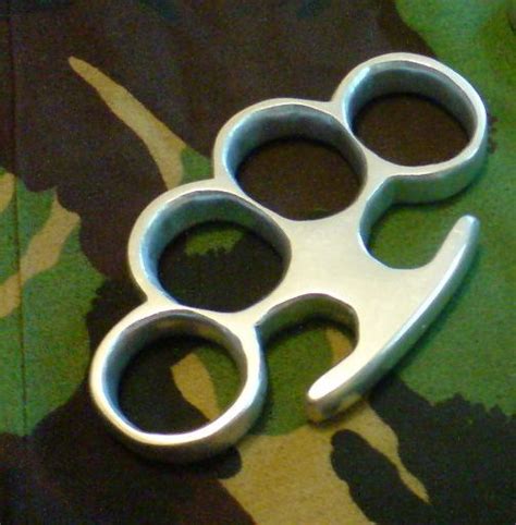 Weaponcollectors Knuckle Duster And Weapon Blog Handmade Custom Fit