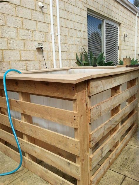Swimming Pool From Recycled Pallets DIY Projects For Everyone