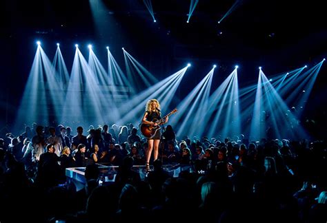 Tori Kellys Big Night As Kias One To Watch Billboard Music Awards