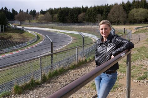 Sabine Schmitz Die Top Gear Moderatorin Vom Nürburgring Der Spiegel