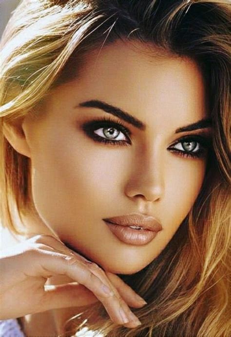 stunning eyes most beautiful faces beautiful lips beautiful women pictures gorgeous women