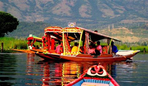 Jammu Kashmir Tourism Travel Guide Things To Do History Sightseeing