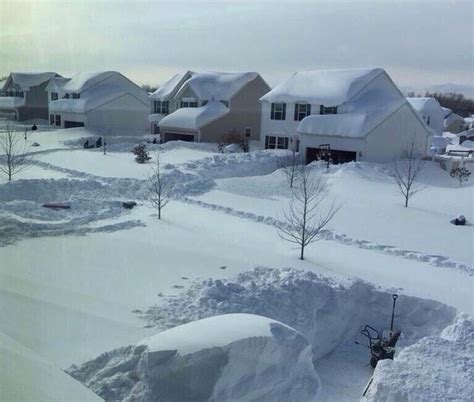 Massive Snowstorm Cripples Buffalo Kills Ten World