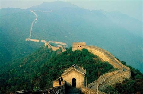 Great Wall Of China Visible From Moon Or Outer Space Hoax Hoax Or Fact
