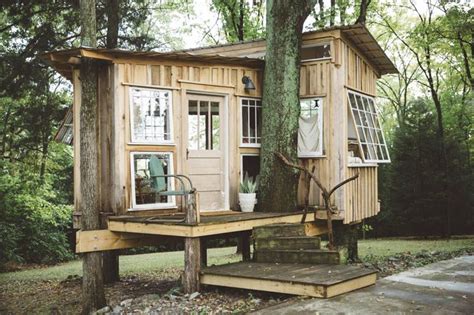 This Nashville Treehouse Will Drench You In Light House Of The Week