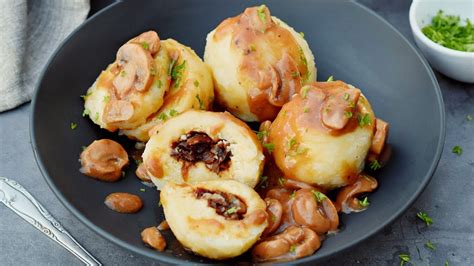 German Potato Dumplings Recipe Kartoffelklöße Youtube