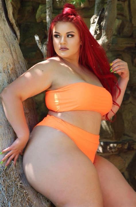 Shebestephanie More Curves Curvy Plus Size Curvy Models Xl Girls Plus Size Swimsuits