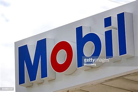 Mobil Gas Station Sign Photos And Premium High Res Pictures Getty Images