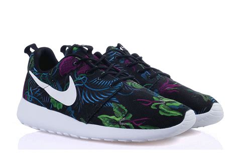 Nike Roshe Run Floral Returns In Spring 2015
