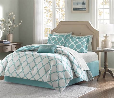 With the curved pulls and rounded edges of the sleigh bed, this set pulls any bedroom. How to Choose the Perfect Bed Sheets