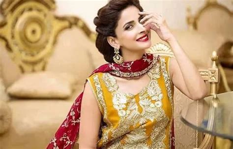 Dance Video Of Saba Qamar On Bollywood Song Nagin Goes Viral