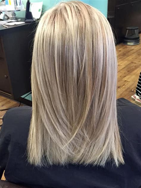This cut is perfect for women who want to sport a medium length haircut and want to have the effect of blond highlights in blond hair. Pin on Hairstyles