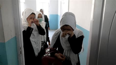 Афганистан Внутри секретной школы для девочек Eng News