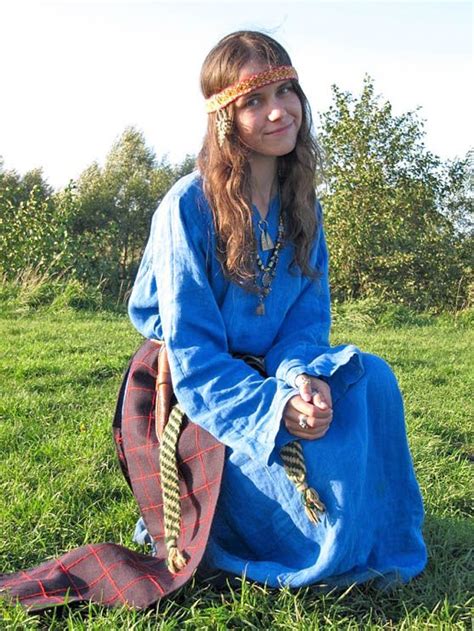 Medieval Slavic Costume Of Ancient Russia Radimichi Костюм