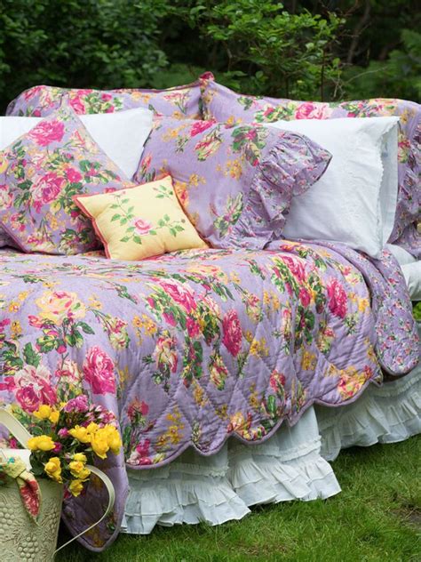 Victorian Rose Quilt Lavender Bedding Quilts And Duvets Beautiful
