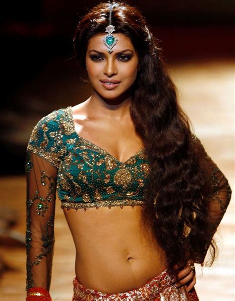 The Lovely Bollywood Actress Priyanka Chopra Bollywood Stars Bollywood Fashion Indian