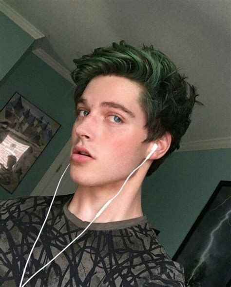 Getting ready to chop your hair for summer? Pin on eBoy Haircut