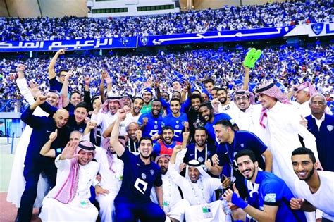 بالفيديو الهلال يتوج بـ الدوري السعودي للمرة الـ16 في تاريخه برباعية أمام الحزم بطولات