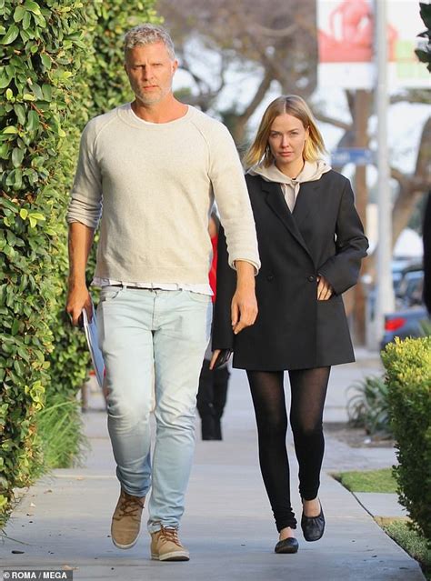 Lara Bingle Goes Makeup Free On Casual Outing With Interior Designer