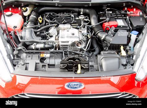 Unbewaffnet Hilfs Automatisierung Ford Fiesta Motorraum Amazon