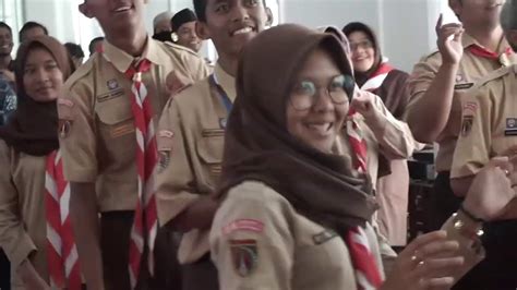 Gerakan Sekolah Menyenangkan Di Semarang Smk Negeri 11 Semarang Youtube