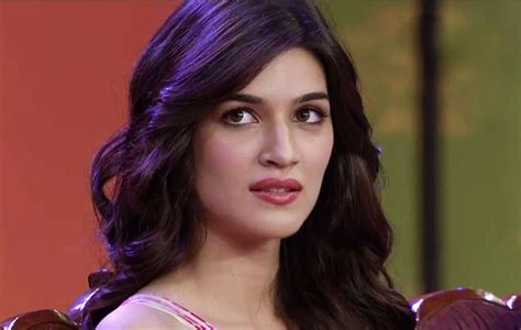 Kriti Sanon Best Photo Gallery Biodata Cave