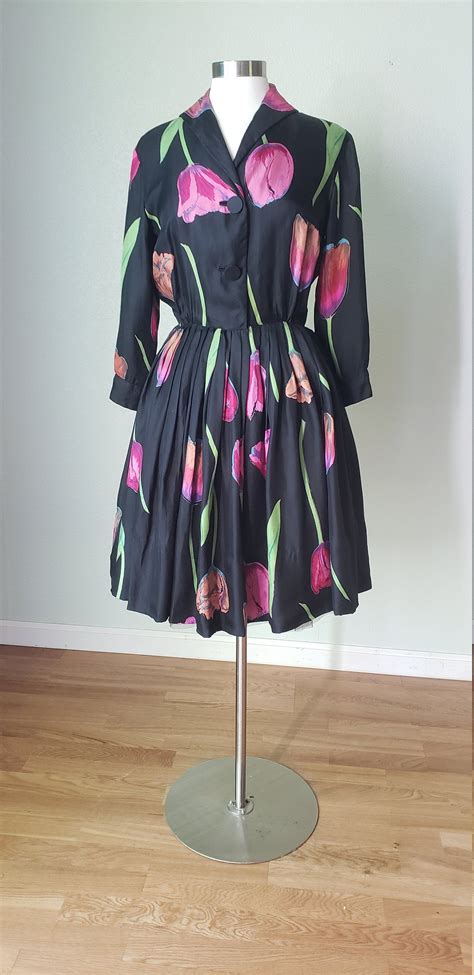 pretty 1960s silk crepe dress tulips scarf print shirtwaist style dress 60s silk dress