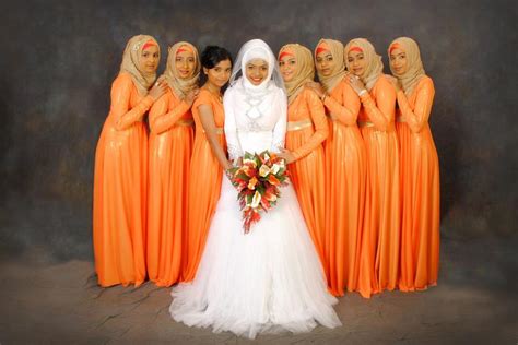 Maldivian Hijabs Bride And Bridesmaid Dresses