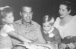 Family Man ..Fred MacMurray ,Lilian Lamont ..with their children Susan ...