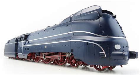Km1 100112 German Streamlined Blue Br 01 1102 Museum Locomotive