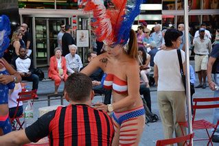 Women In Times Square In Nyc Wearing Only Body Paint Phot Flickr