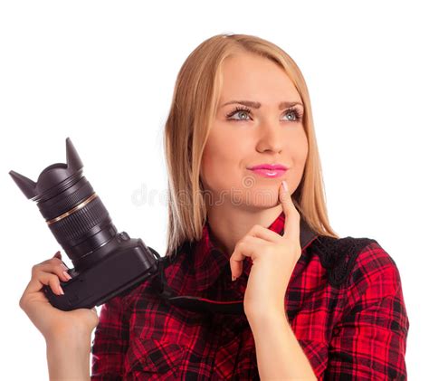 Fotografo Della Donna Che Pensa Che Cosa Sparare Isolato Su Bianco