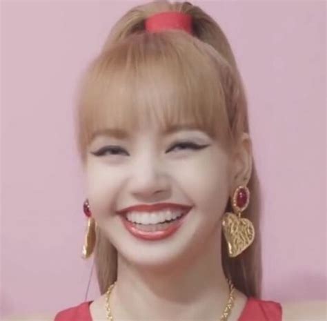 Lisa Lalisa Blackpink Lq Hq Icon Instagram Update Layout  Kpop Girls