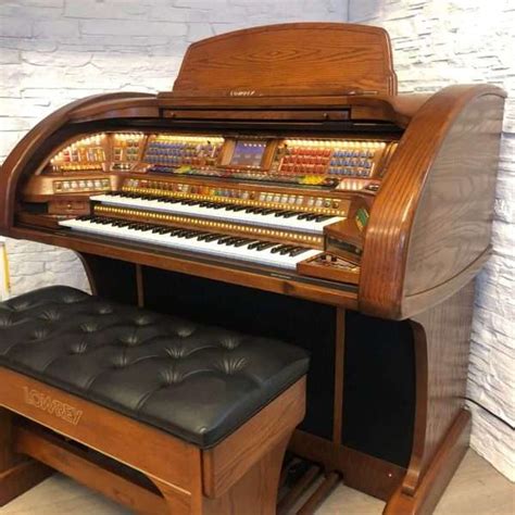 Used Lowrey Prestige Organ In Oak Finish Stock Id 7714 Epianos