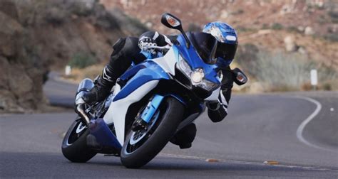 6 Motorcycle Riding Skills That Will Make You A Better Rider