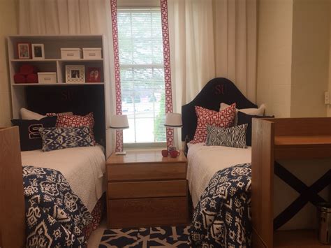 pittman at samford university dorm room red white and blue dorm room decor white rooms cool