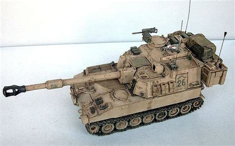 The modern version of the m109, manufactured by bmy combat systems and united defense l.p. M109A6 Paladin | M109, Modellbau, Modell