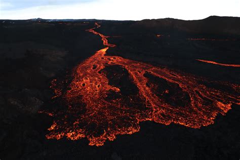 Raging Mauna Loa Lava River Filmed Flowing From Volcano Like A Fiery