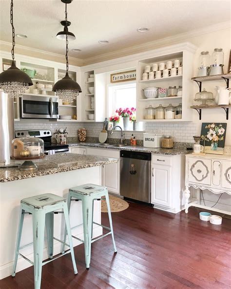 10 Beautiful Farmhouse Kitchens Kitchen Style Chic Kitchen Kitchen