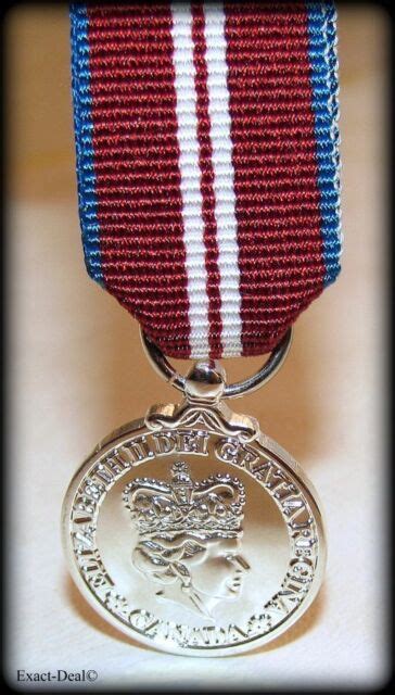 Canada Canadian Queen Elizabeth Ii Diamond Jubilee Medal Full Size