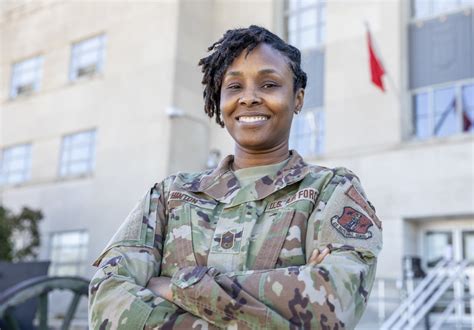 Dc Guard Leader Sees Great Things For Women In The Military National Guard Article View